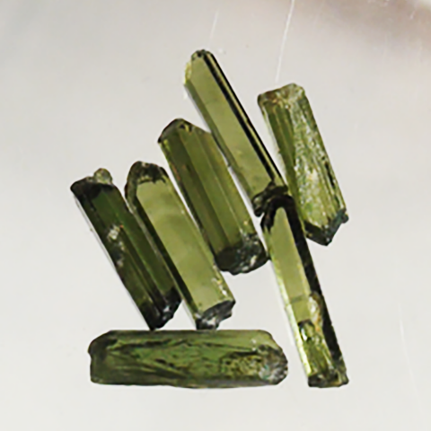 DIOPSIDE Lot de 7 cristaux naturels 4,90 ct.
