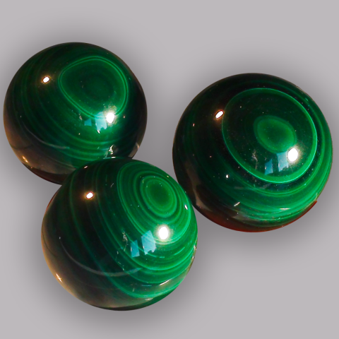 MALACHITE sphre 25 g., 23 mm. 