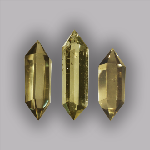 CITRINE wand bitermin 23/31 g.
