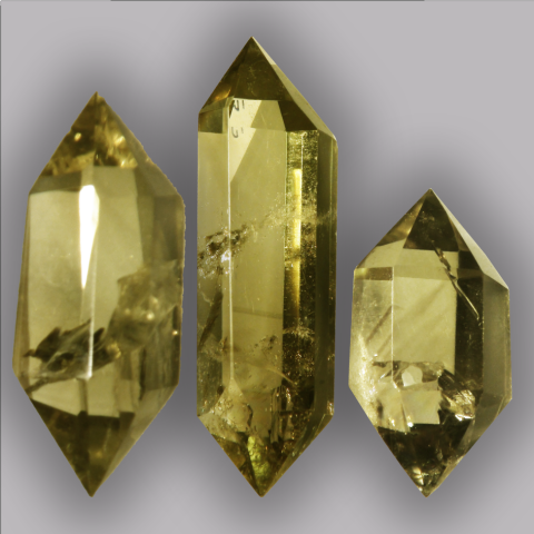 CITRINE wand bitermin 38/57 g.