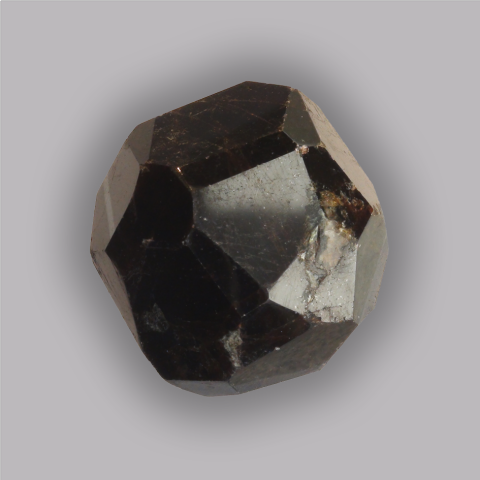 GRENAT Almandin 102 g.