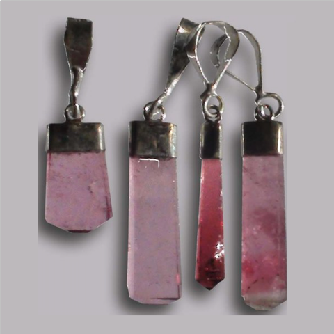 RUBELLITE Pendentif cristal poli