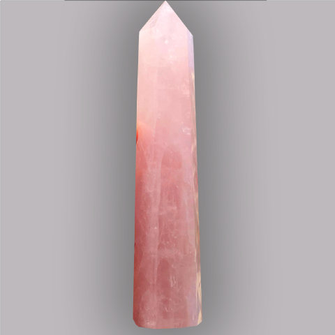 QUARTZ ROSE oblisque 212 g.